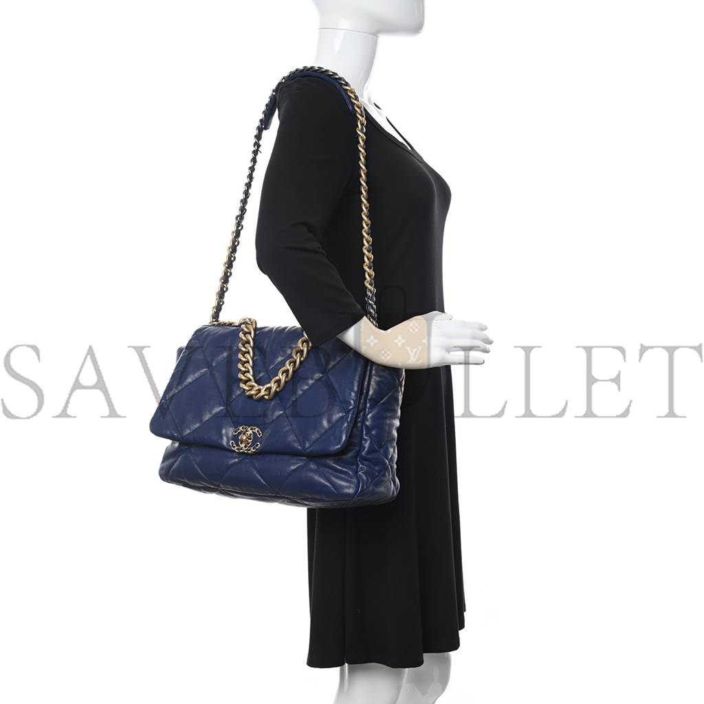 CHANEL GOATSKIN QUILTED MAXI CHANEL 19 FLAP BLUE GOLD HARDWARE (36*24*10cm)